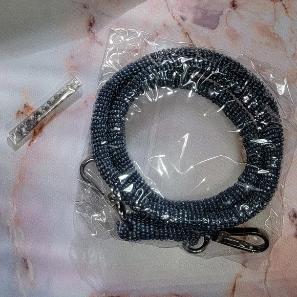 Hopeless Romantic Edgar Allen Poe The Raven Beaded Book Shaped Purse - Picture 10 of 10